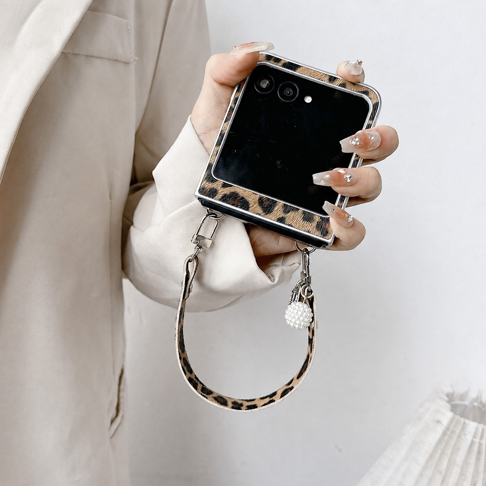 Leopard Print Folding Flip Pho - Street Fashion Vintage ulasan dan harga